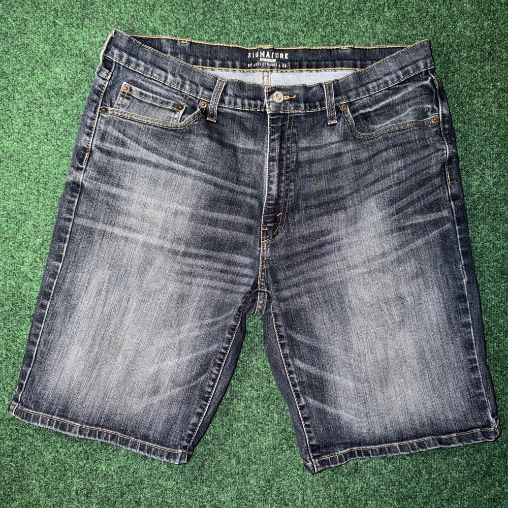 Levi‎ Strauss Dark Denim Shorts Men's Size 36 R12 Missing Tag
